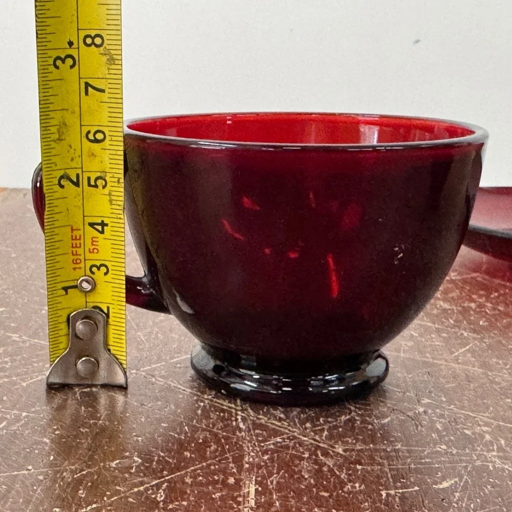 Vintage Arcoroc France Ruby‎ Red Glass Tea Coffee Cup & Saucer Set of 4